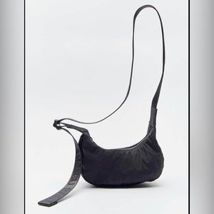 ISO BAGGU Mini Crescent Bag